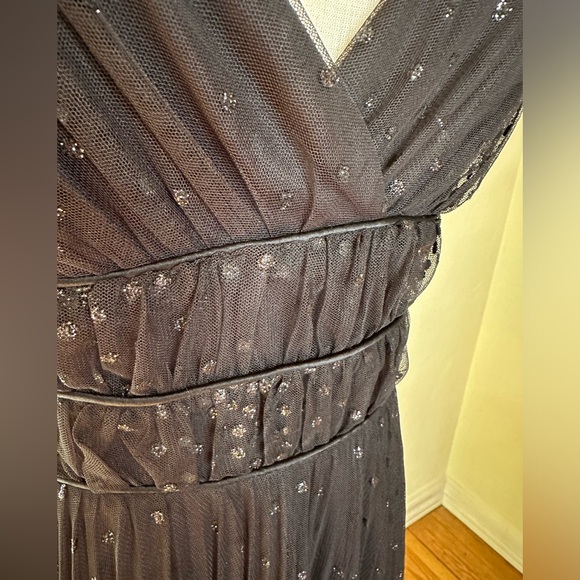 Betsey Johnson black beaded spaghetti strap tulle dress w/Greek waist Size 4 - Picture 6 of 6